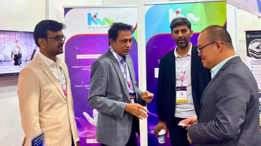 Conversations at the KISL stand